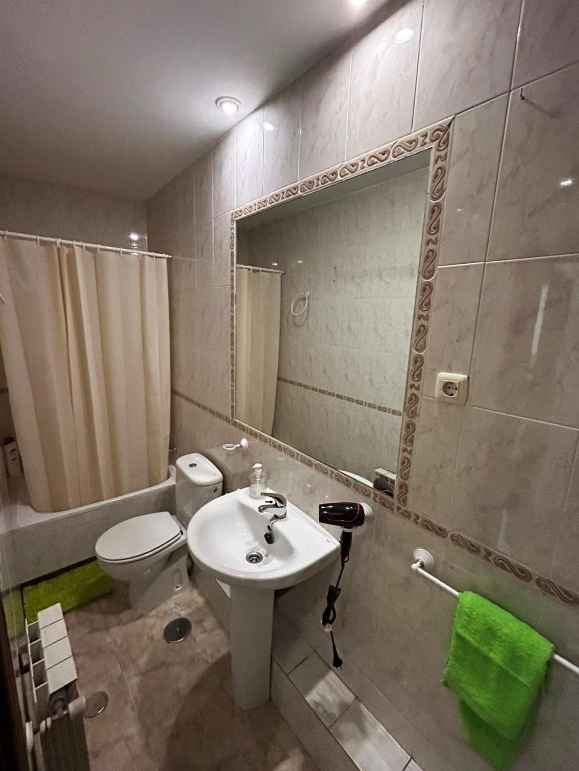 Habitaciones Figueroa Madrid Bagian luar foto